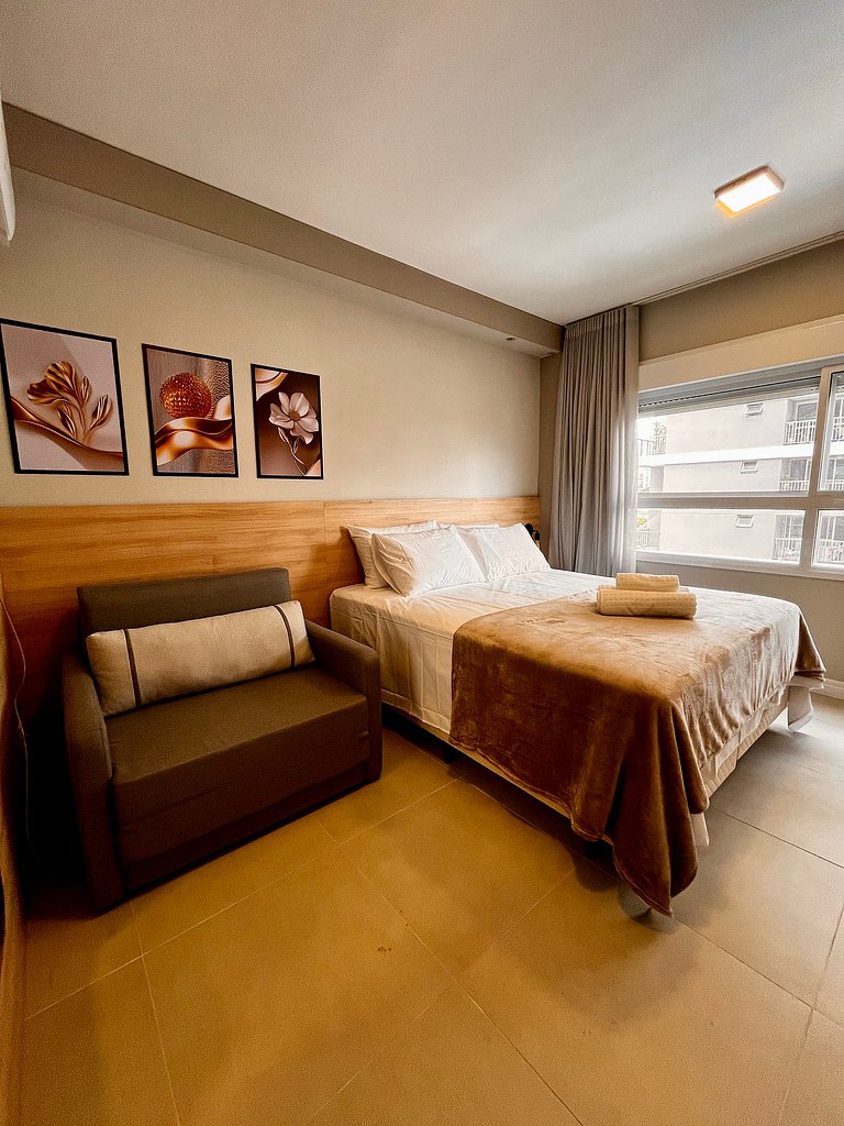 Studio completo | Piscina, academia e conforto