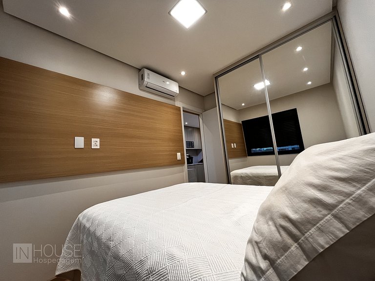Apto 1 Quarto Premium no Go Carlos Gomes